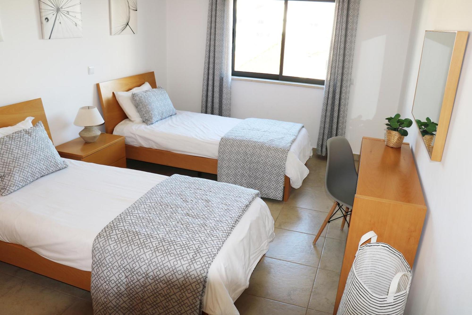 3 Bedroom Apartment With Indoor Pool Central Lagos Exterior photo