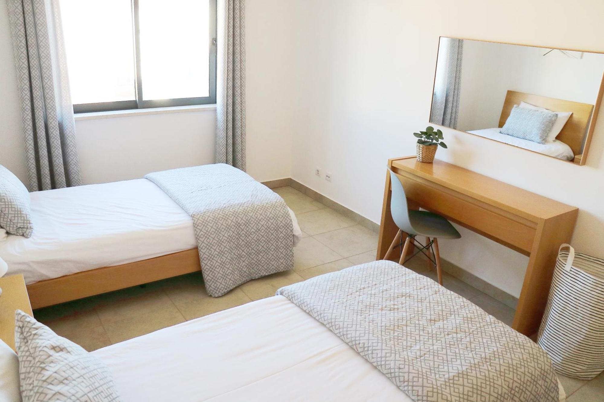 3 Bedroom Apartment With Indoor Pool Central Lagos Exterior photo